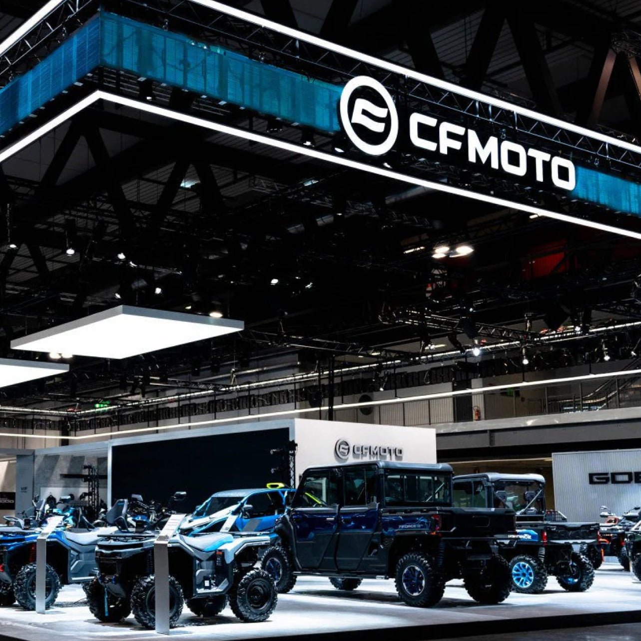 Czy Japonia i Niemcy mają się czego bać? CF Moto odkrywa karty modelem 1000MT-X.