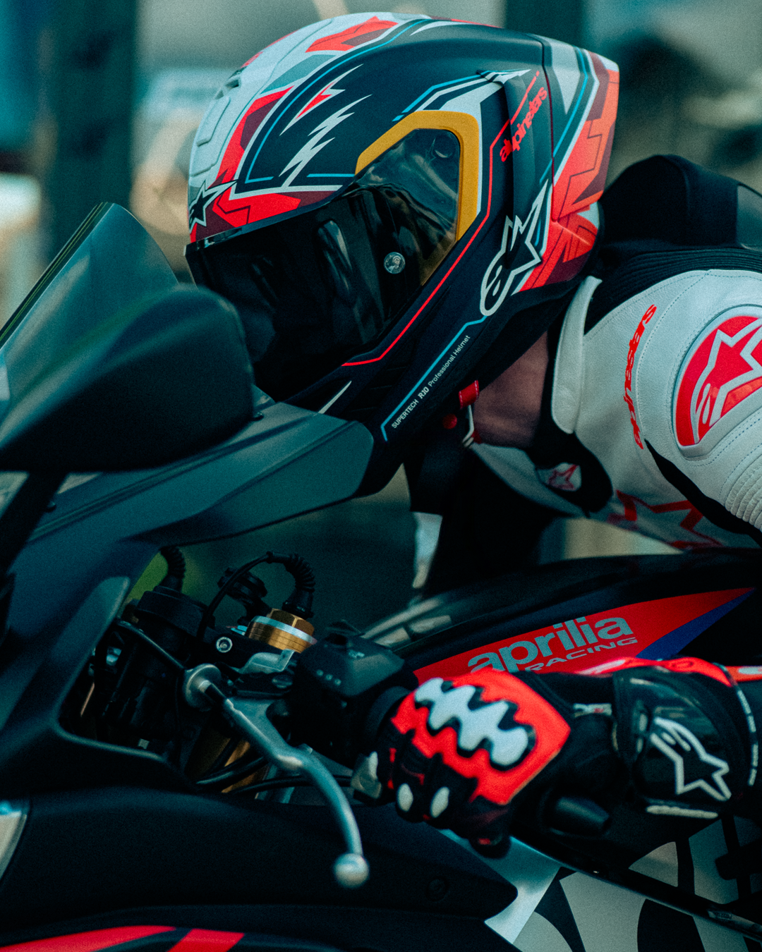 Kask integralny Alpinestars Supertech R10 Acosta - Limited Edition