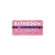 Zawieszka blaszana na ścianę 10x20cm Grease Pink Ladies Bathroom