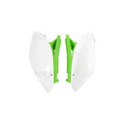 Komplet plastikowych osłon bocznych tylnych UFO Kawasaki KXF 450 09-11 OEM (białe zielone)