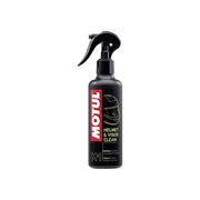 Środek do czyszczenia kasku Motul M1 Helmet and Visior Clean 250ml