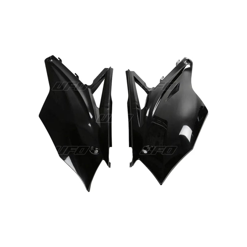 Komplet plastikowych osłon bocznych tylnych UFO Kawasaki KXF 450 16-17 czarne
